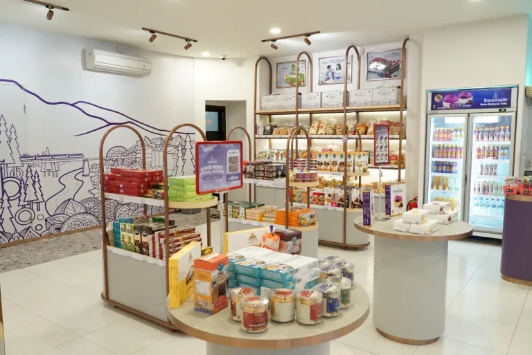 Interior Store Batu Kanan