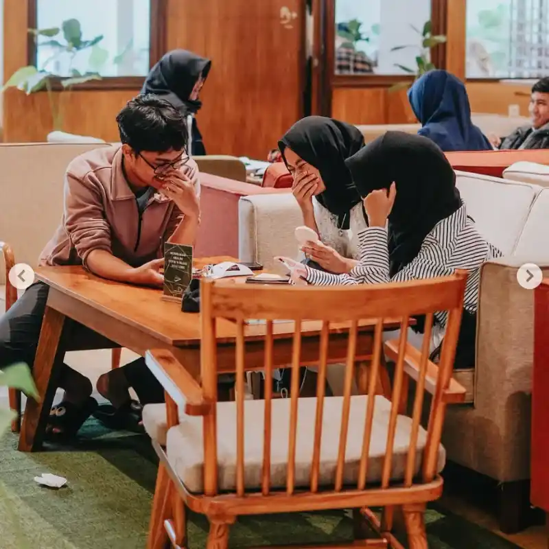 nowhere coffee malang