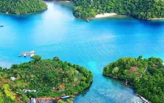 pantai tiga warna malang