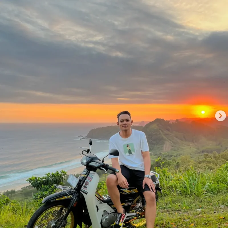 pantai sunset malang