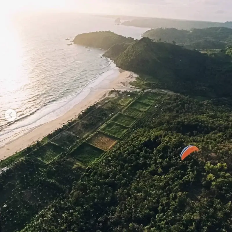 wisata pantai malang